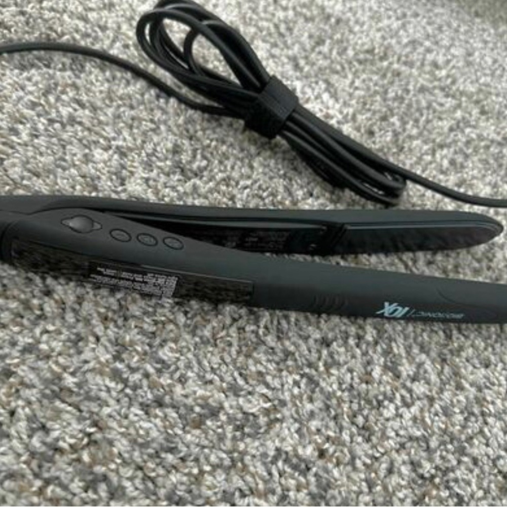 Bioionic 10X Styling Iron - Picture 2 of 5